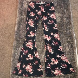 Bell Bottom Stretchy Leggings Size Medium